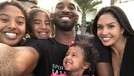 7 Potret Kenangan Kobe Bryant Bersama Keluarga Kecilnya Beberapa potret manis antara Kobe Bryant, Vanessa dan keluarga kecilnya versi Insertlive.