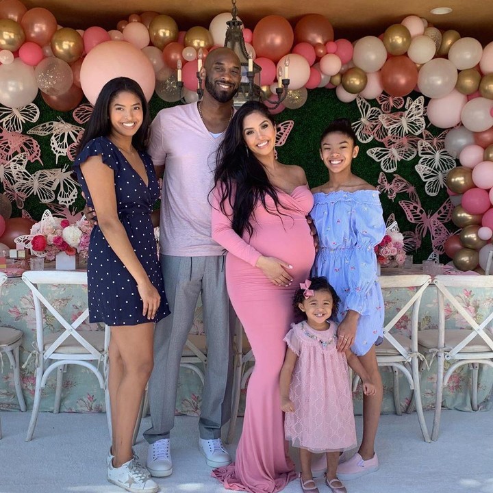<p>Kobe tewas dalam usia 41 tahun, meninggalkan seorang istri bernama Vanessa Laine Bryant dan empat orang anak yaitu Natalia Diamante Bryant, Gianna Maria-Onore Bryant, Bianka Bella Bryant, Capri Kobe Bryant. (Foto: Instagram @kobebryant)</p>