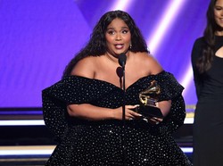 Lizzo Kalahkan Beyonce dan Taylor Swift