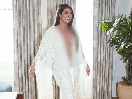 Terlalu Seksi, Priyanka Chopra Panen Bully dan Masuk Busana Terburuk