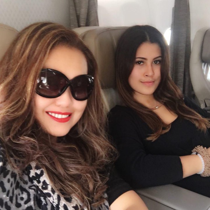 <p>Liburan ke Bali, salah satu <em>quality time</em> Bunda Cindy dan Sabrina. [Foto: Instagram @cindyclaudiaofficial]</p>