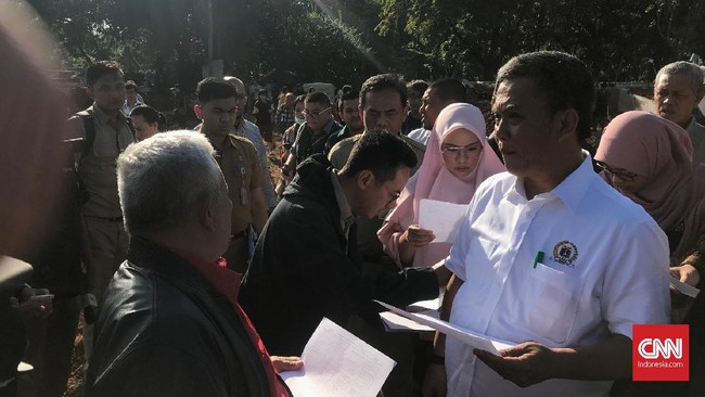 Ketua DPRD DKI Jakarta Prasetyo Edi Marsudi menemukan helipad ilegal saat melakukan inspeksi mendadak (sidak) di Pulau Panjang, Kepulauan Seribu.