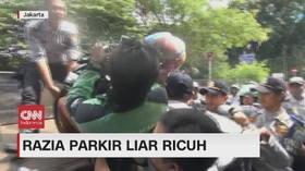 VIDEO: Petugas Dishub dan Ojol Nyaris Baku Hantam