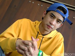 Devano Danendra Lebih Berwarna dalam Bisakah?