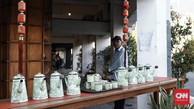 FOTO: Patekoan, Sajian Teh Gratis ala Warga Tionghoa