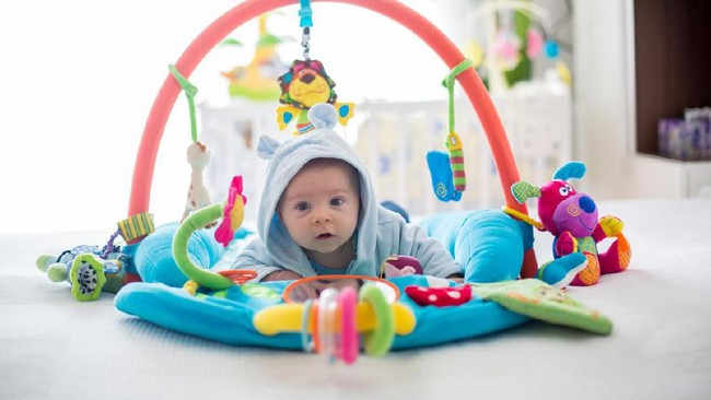 Tips Memilih Mainan yang Aman untuk Bayi 3 Bulan