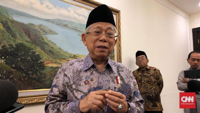 Wakil Presiden (Wapres) Ma'ruf Amin memastikan tak akan mengintervensi Kongres Luar Biasa (KLB) PSSI meski ada dua menteri yang maju menjadi calon.