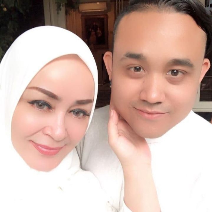 <p>Chintami memiliki satu anak laki-laki dari pernikahan dengan Oddie Agam, bernama Dio Alif Utama. [Foto: Instagram @chintamiatmanagara]</p>