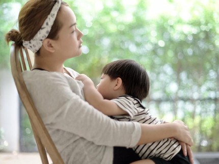 Kenapa Ibu Menyusui 2 Tahun Lebih Bisa Sebabkan Gigi Anak Berlubang?