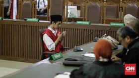 Divonis 4 Bulan Bui, Lutfi Pembawa Bendera Langsung Bebas