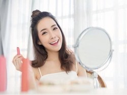 Ini Cara Buat Makeup Glowing Pakai Pixy Make It Glow
