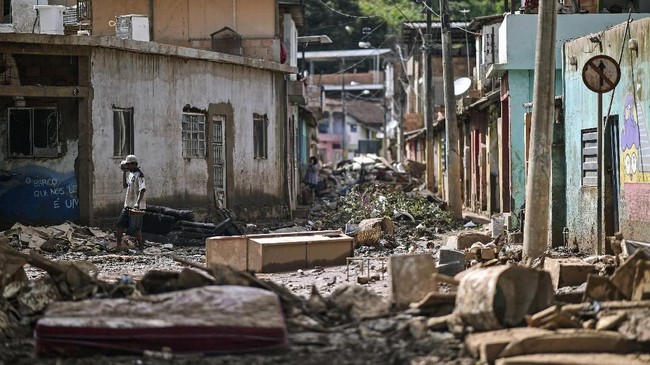 FOTO: Kondisi Brasil Usai Dihantam Banjir Bandang