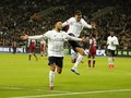 Musim Belum Habis, Liverpool Kalahkan MU Era Treble Winner