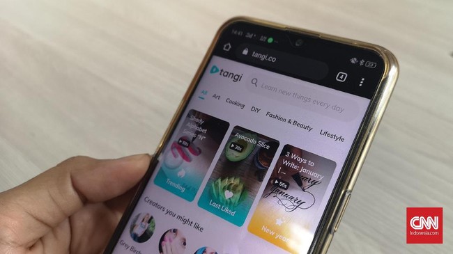 Google meluncurkan aplikasi video pendek 60 detik, Tangi, yang digadang-gadang jadi pesaing Tiktok.