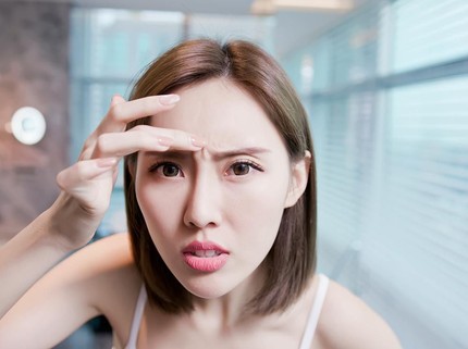 5 Penyebab Wajah Bunda Lebih Tua dari Usia Aslinya