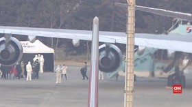 VIDEO: 300 Warga Korean Dari Wuhan Tiba di Seoul