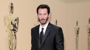 img-title Wow, Keanu Reeves Umumkan Bakal Layani Kencan Online dengan Fans