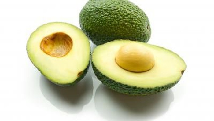Manfaatkan Alpukat untuk Mengatasi Masalah Rambut Rontok