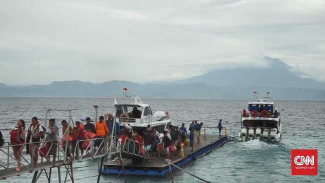 Menhub Budi Karya Sumadi menargetkan pelabuhan penyebrangan di Nusa Penida dan Nusa Ceningan rampung pada 2021.
