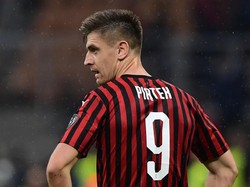 Piatek Hengkang, Kutukan Nomor Punggung 9 Milan Berlanjut