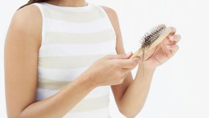 5 Masalah Penyebab Rambut Rontok