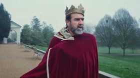 Aksi Legenda MU di Video Terbaru Liam Gallagher, Once