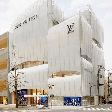 Megahnya Restoran Louis Vuitton, Sajikan Nuansa Seperti di Kapal