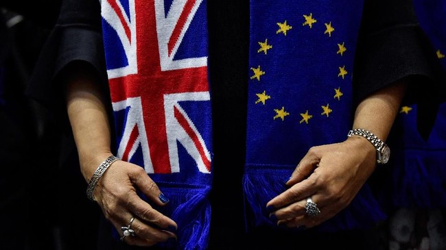 Inggris dan Uni Eropa akhirnya menyepakati klausul perdagangan bebas menjelang Brexit pada 1 Januari 2021.
