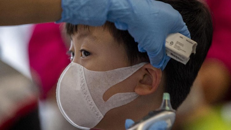 Ketika sang ayah dan kakak diisolasi karena terinfeksi virus Corona, seorang remaja pengidap Cerebral Palsy ditemukan tewas di Huajiahe, China.