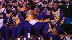 Dua Pemain LA Lakers Positif Corona