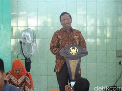 Mahfud Md Belum Pastikan Sampai Kapan Larangan Dari dan Ke China Berlaku