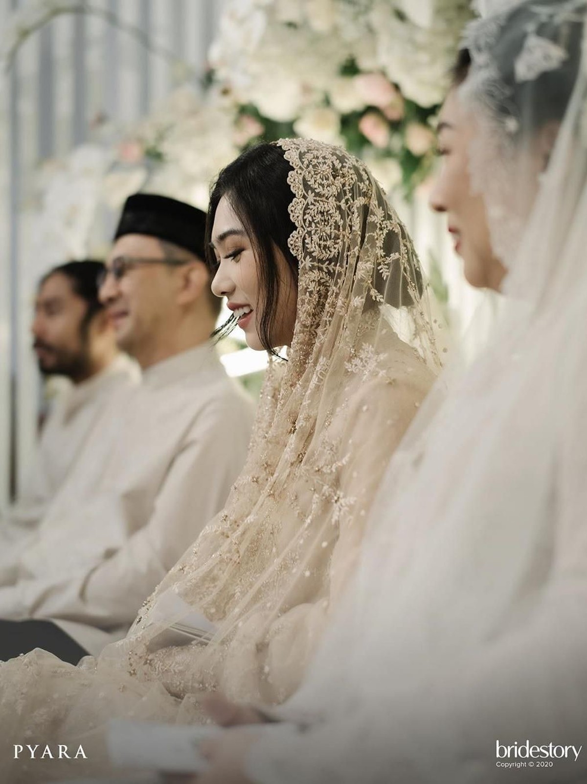 Isyana Sarasvati menggelar acara siraman dan pengajian jelang pernikahan dengan Rayhan Maditra&period;