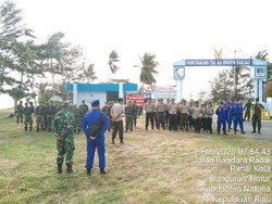 Korpolairud Baharkam Bantu Amankan Evakuasi WNI dari Wuhan di Natuna