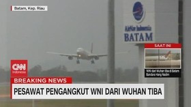 VIDEO: Pesawat Pengangkut WNI Dari Wuhan Tiba di Batam