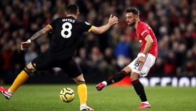 Hasil Liga Inggris: Fernandes Debut, MU Ditahan Imbang Wolves