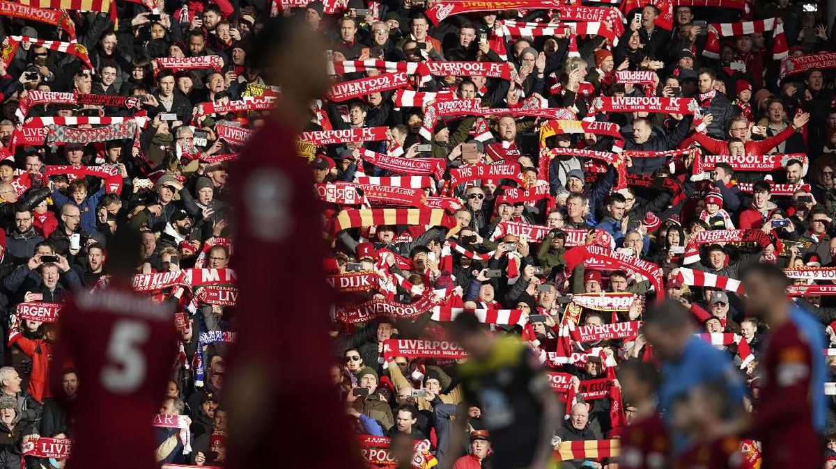 FOTO: Menang Lagi, Liverpool Berjarak 22 Poin dari Man City