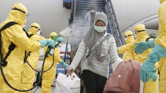 China menyebut kepanikan warga Indonesia terhadap ratusan WNI yang baru dipulangkan dari Wuhan adalah sikap yang berlebihan dan tidak penting.