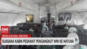 VIDEO: Begini Suasana Kabin Pesawat Pengangkut WNI ke Natuna