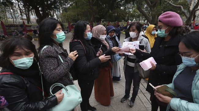 Pemerintah Hong Kong menjanjikan bakal memberikan vaksinasi corona gratis terhadap pekerja migran, termasuk TKI, dan penduduk di atas 30 tahun.