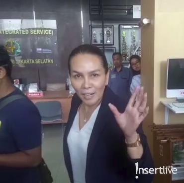 Nikita Mirzani Ditahan, Fitri Salhuteru Pertanyakan Kasus Penyekapan Nindy Ayunda