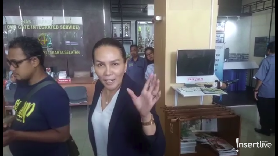 Fitri Salhuteru