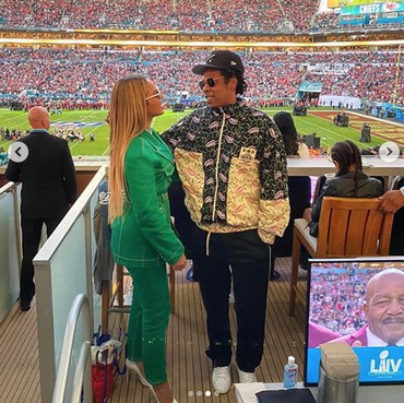 Tak Berdiri Saat Lagu Kebangsaan Dinyanyikan, Beyonce & Jay-Z Dihujat