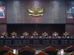 Di Sidang MK, DPR Tegaskan Revisi UU KPK Masuk Prolegnas Prioritas 2019