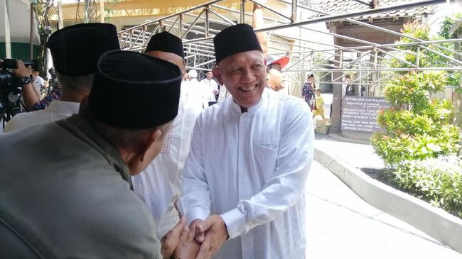 Gus Kikin Disebut Jadi Pengganti Gus Sholah Di Tebuireng