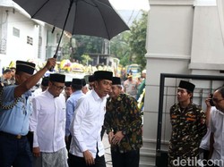 Sosok Gus Sholah di Mata Jokowi: Cendekiawan Muslim, Panutan!