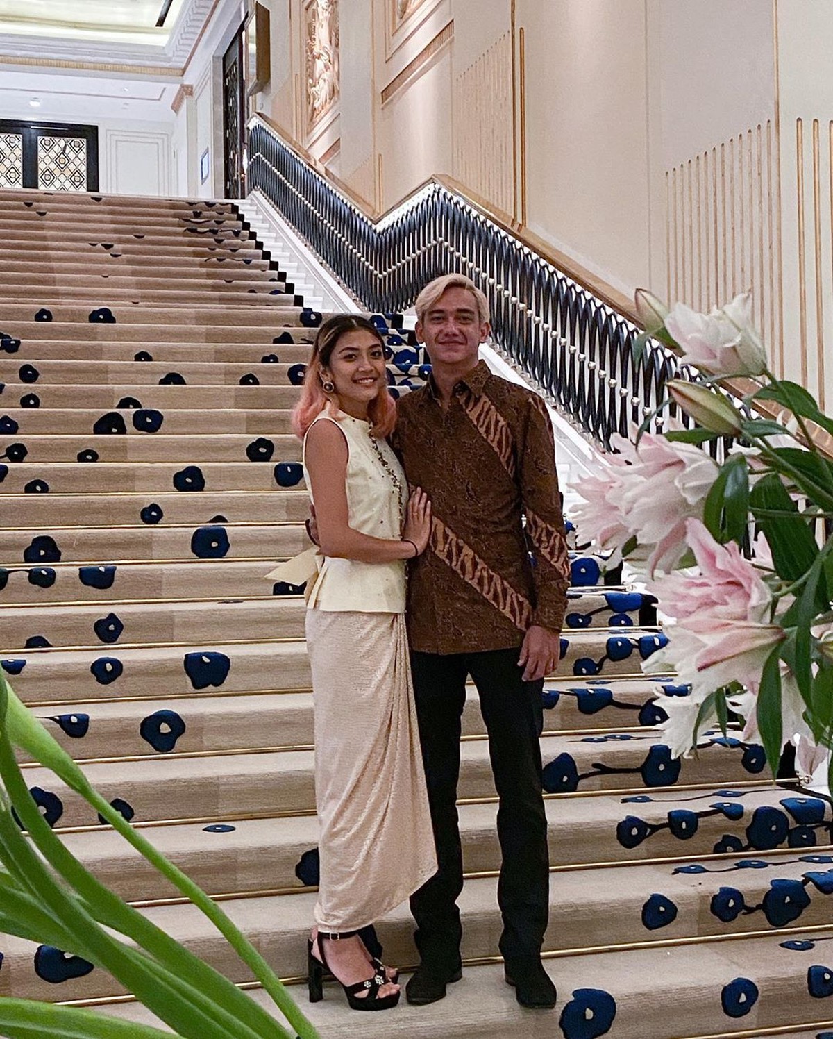 Adipati Dolken & Canti Tachril