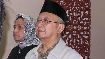 Kabar Duka, Gus Sholah Dimakamkan di Ponpes Tebuireng Hari Ini