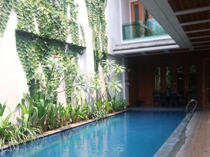 7 Foto Rumah Mewah Rp49 Miliar Milik Sarita di Pondok Indah