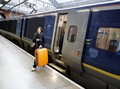 Haru Perpisahan Brexit di Kereta Terakhir Paris-London