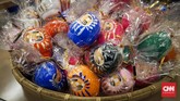 FOTO: Wujud Daruma, Boneka Keberuntungan dari Jepang Tak hanya kucing maneki neko, Jepang juga punya boneka pembawa keberuntungan lain yakni daruma.